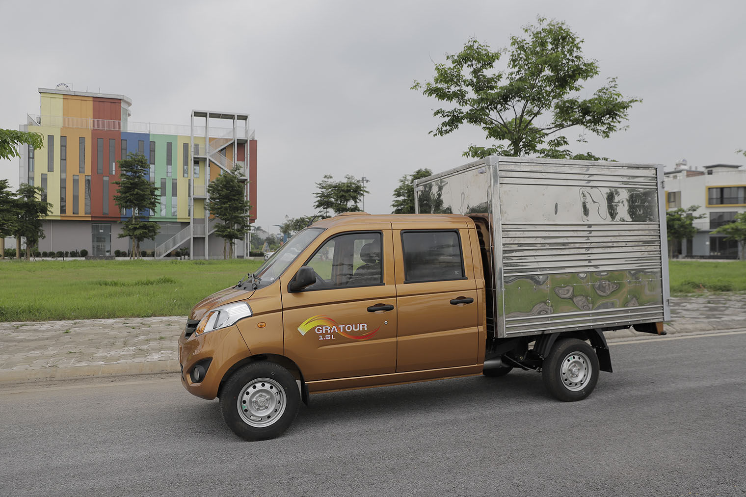Foton Gratour kép thùng kín